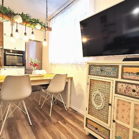 Colors Apartman *